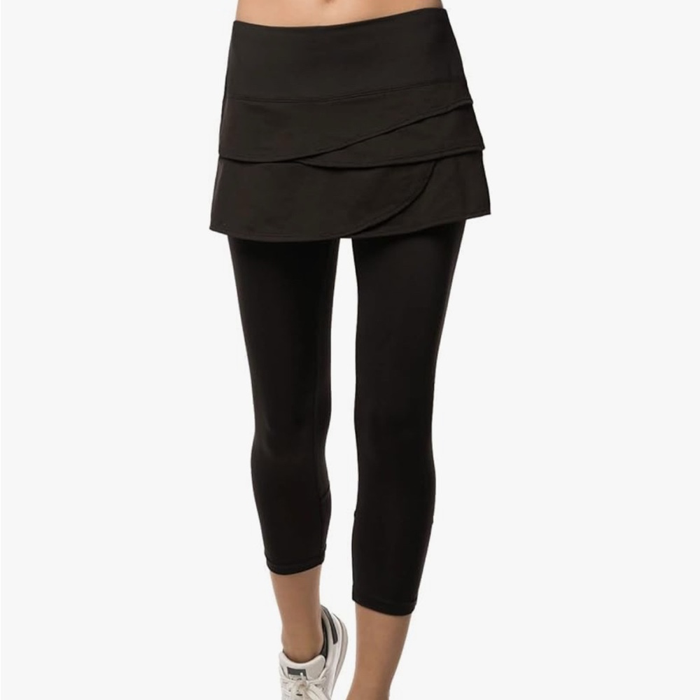 NWT Black Skirted Leggings